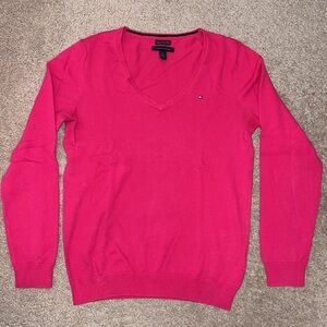 Pre-Loved Tommy Hilfiger Women's Pink V-Neck Long Sleeve Pullover Top. Size M